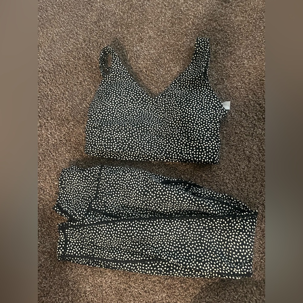 Bossy print Buffbunny knock off legging monarch sports bra